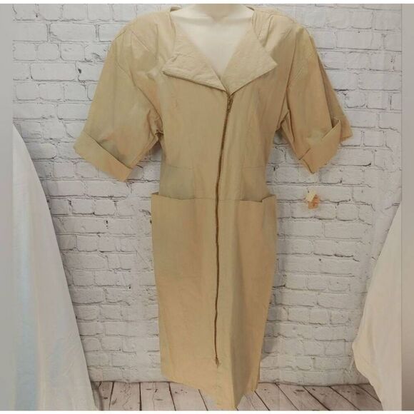 Eleven West VINTAGE Women's Size 9 Petite Beige Short Sleeve Zip Up Dress - Picture 1 of 7